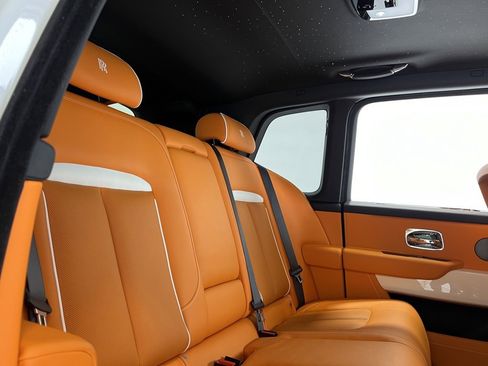 Used 2022 Rolls-Royce Cullinan image 23