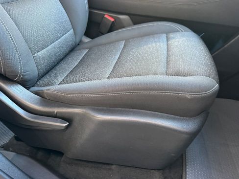 Certified 2024 Chevrolet Traverse LT image 24