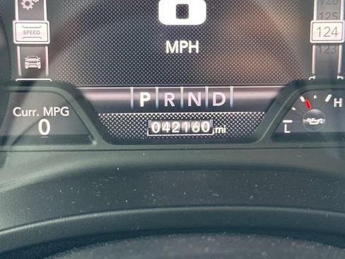 Used 2020 RAM 1500 Laramie AWD/4WD image 18