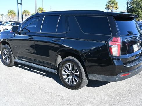 Used 2021 Chevrolet Tahoe Z71 w/ Z71 Signature Package image 3