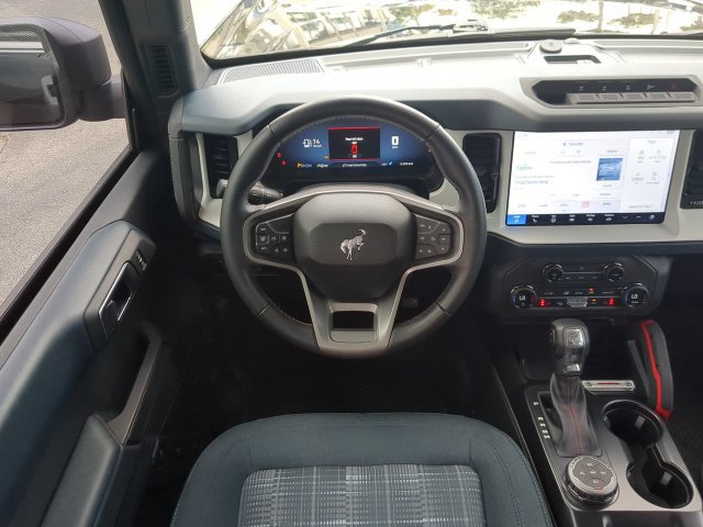 Used 2025 Ford Bronco Heritage Edition AWD/4WD image 18
