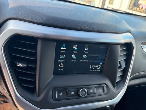 Used 2019 GMC Acadia SLE image 28