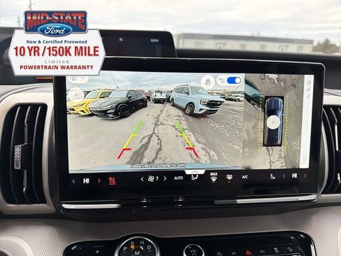 New 2026 Ford Expedition Active image 27