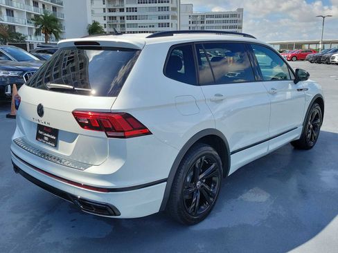 Used 2023 Volkswagen Tiguan SE R-Line FWD image 6