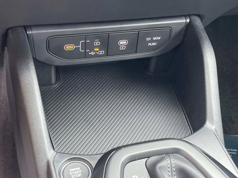 New 2025 Kia K4 LX image 25