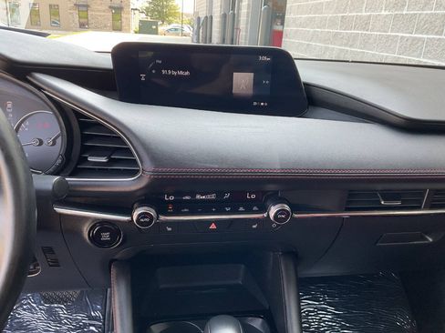 Used 2025 MAZDA MAZDA3 s AWD/4WD image 19