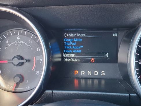 Certified 2019 Ford Mustang Convertible image 28