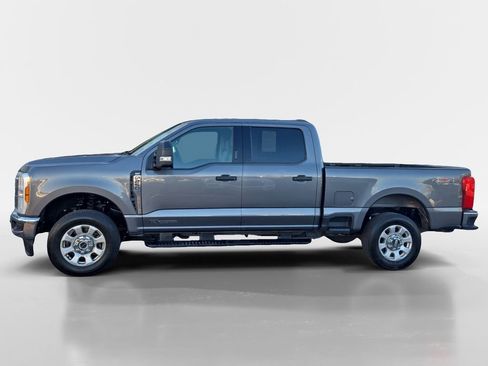 Used 2024 Ford F250 XLT image 2
