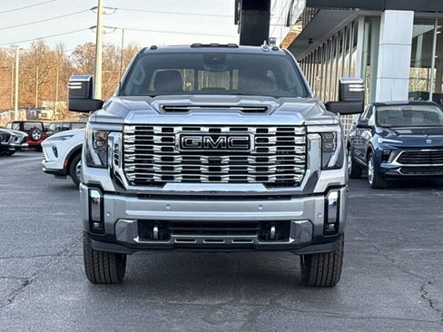 New 2026 GMC Sierra 2500 Denali w/ Denali Reserve Package AWD/4WD image 12