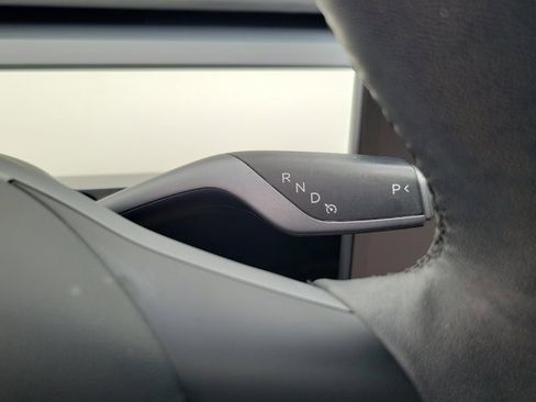 Used 2023 Tesla Model Y Long Range image 29