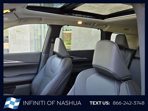 Certified 2026 INFINITI QX60 Luxe w/ Cargo Package AWD/4WD image 6