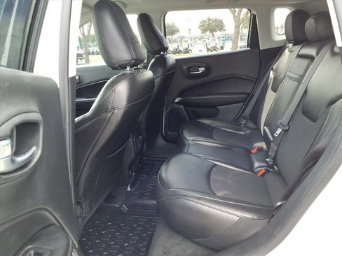 Used 2020 Jeep Compass Latitude image 14