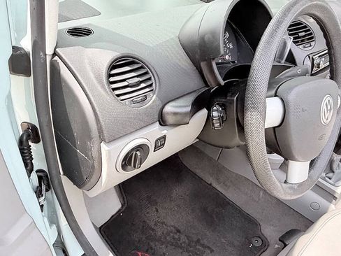 Used 2004 Volkswagen Beetle GLS FWD image 47