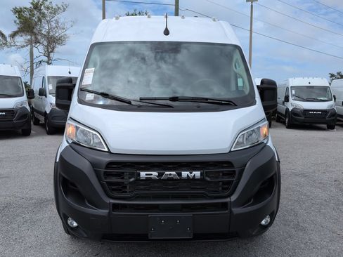 Used 2025 RAM ProMaster 3500 w/ Convenience Group FWD image 3