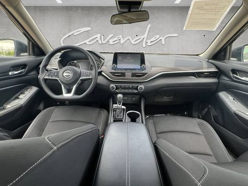 Used 2024 Nissan Altima 2.5 SV FWD image 20
