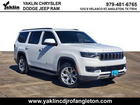 Used 2022 Jeep Wagoneer Series II image 1