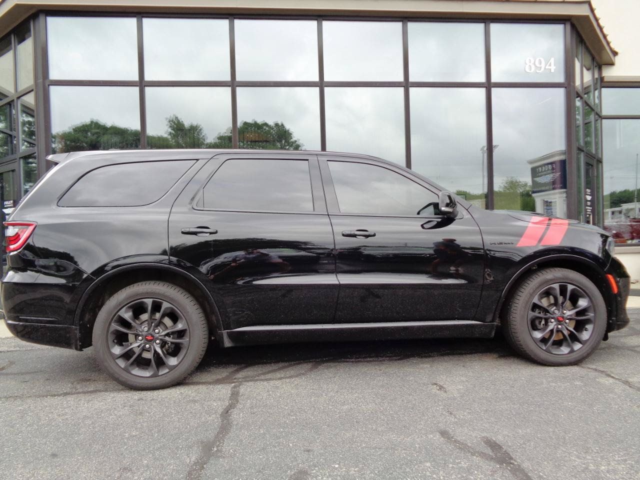 Used 2021 Dodge Durango R/T w/ Blacktop Package AWD/4WD image 3