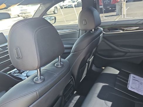 Used 2019 BMW 530i w/ Convenience Package image 11