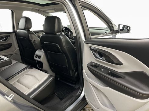 Certified 2018 GMC Terrain SLT w/ Preferred Package FWD image 42