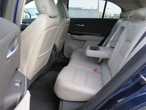 Used 2020 Cadillac XT4 Premium Luxury w/ Cold Weather Package image 23