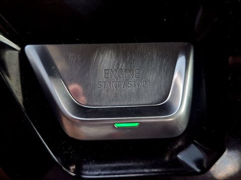 Used 2024 GMC Sierra 1500 AT4 w/ Technology Package AWD/4WD image 26