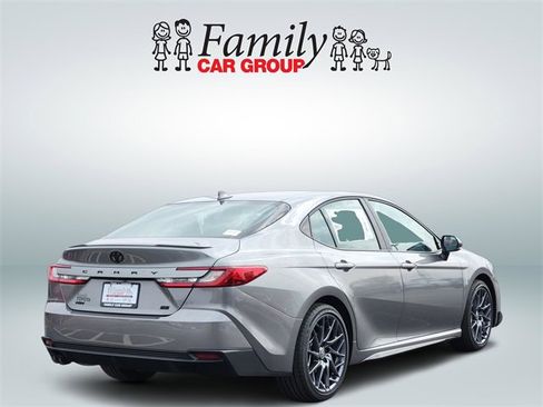 New 2026 Toyota Camry SE image 4
