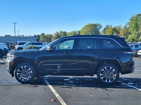 New 2025 Jeep Grand Cherokee Overland w/ Adv Protech Group III image 3