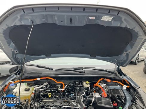 Used 2025 Ford Escape SE image 12