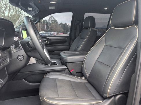 Certified 2023 GMC Yukon SLT w/ SLT Premium Package image 9