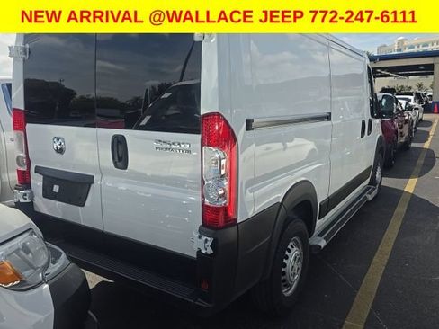 Used 2025 RAM ProMaster 2500 w/ U-Haul Equipment Group FWD image 5