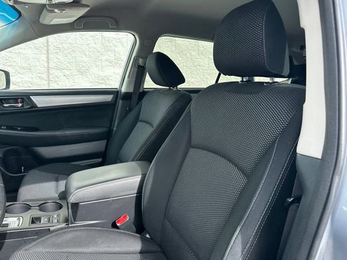 Used 2017 Subaru Outback 2.5i Premium AWD/4WD image 10