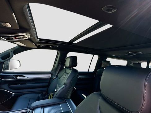 New 2026 Jeep Grand Wagoneer 4WD image 24