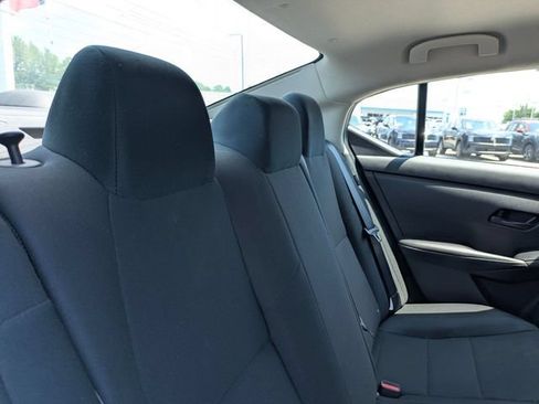 Used 2024 Nissan Sentra S FWD image 30