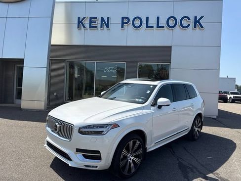 Used 2024 Volvo XC90 B6 Ultimate AWD/4WD image 2