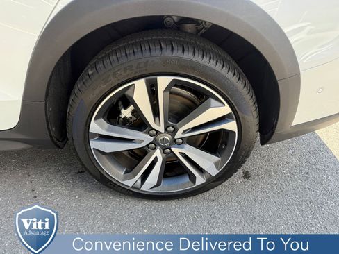 Certified 2025 Volvo V60 B5 Cross Country Plus AWD/4WD image 13