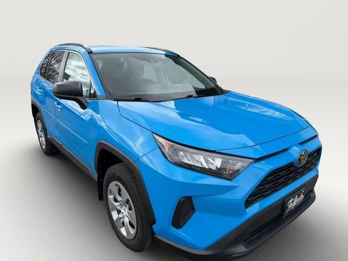 Used 2020 Toyota RAV4 LE w/ Carpet Mat Package FWD image 2