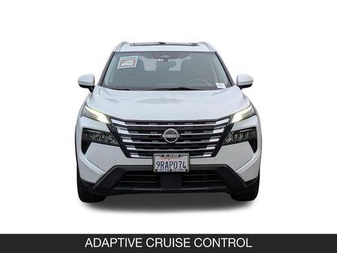 Used 2024 Nissan Rogue SV w/ SV Premium Package FWD image 4