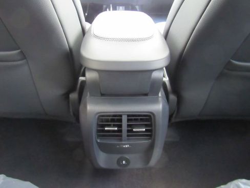 Used 2025 Ford Mustang Mach-E Select w/ Comfort Package Lite image 25