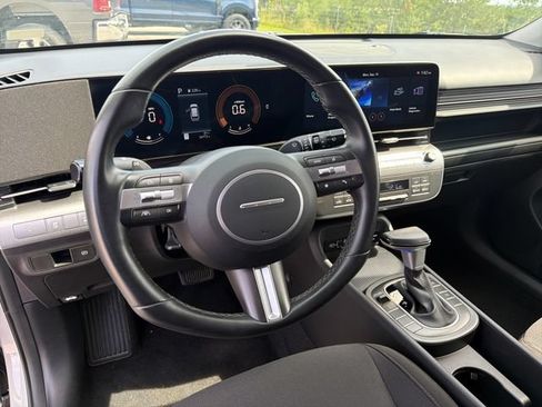 Used 2025 Hyundai Kona SEL AWD/4WD image 13