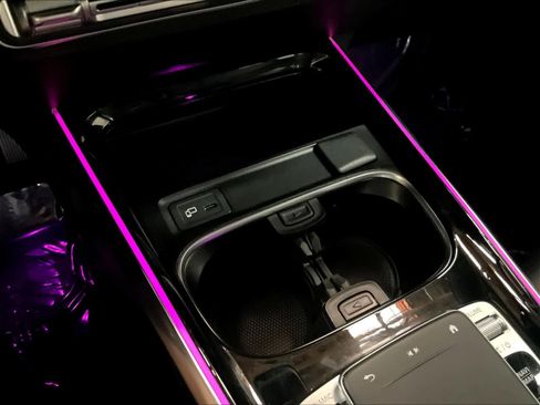 Used 2020 Mercedes-Benz GLB 250 4MATIC image 37