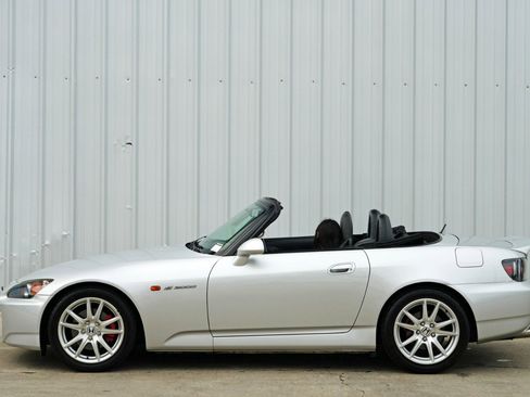 Used 2006 Honda S2000 image 30
