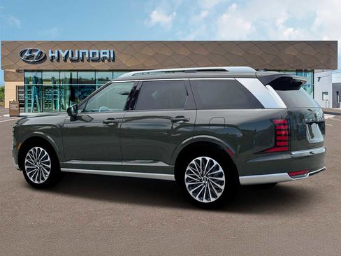 New 2026 Hyundai Palisade Calligraphy FWD image 4