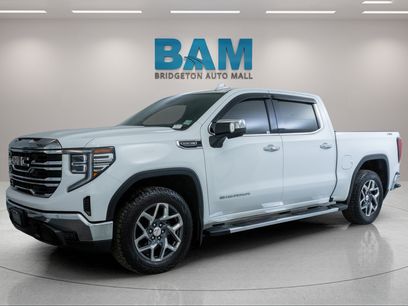 Used 2022 GMC Sierra 1500 SLT w/ SLT Premium Package