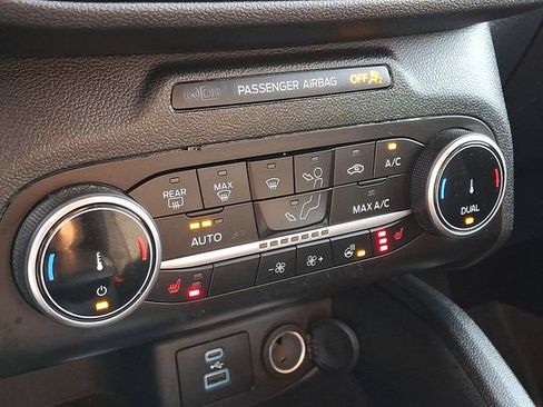 Used 2023 Ford Escape Active AWD/4WD image 17