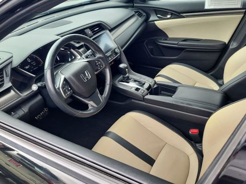 Used 2018 Honda Civic Sport Touring image 10