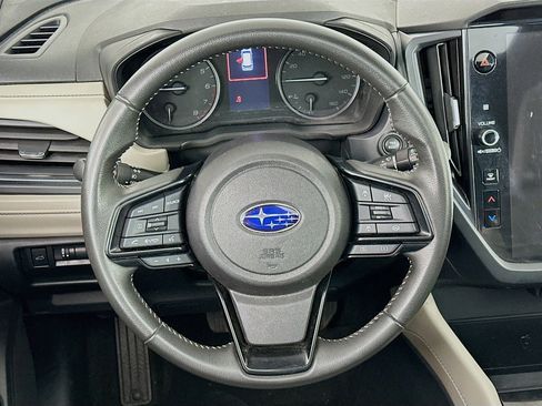 Used 2025 Subaru Forester Premium image 18