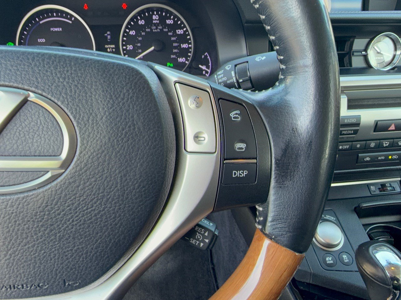 Used 2014 Lexus ES 300h w/ Premium Package w/Bamboo Trim FWD image 19