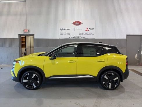 New 2026 Nissan Kicks SR image 7