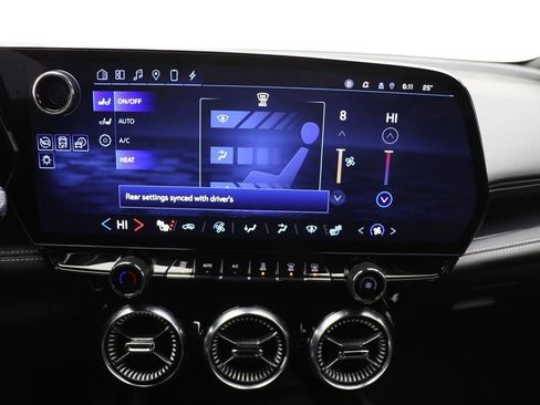 Used 2024 Chevrolet Blazer EV LT image 22