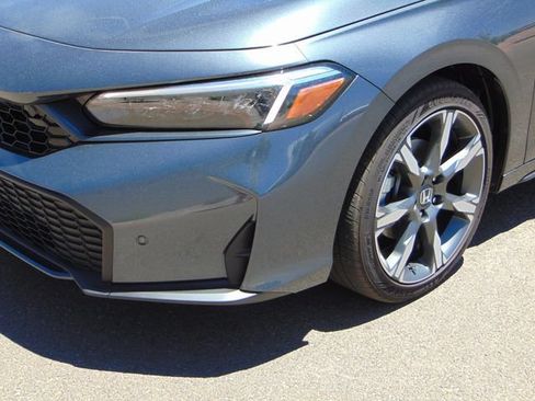 Used 2026 Honda Civic Sport Touring image 2